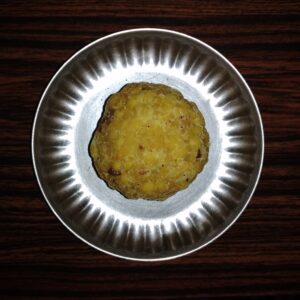 Maner besan laddu — round golden gram-flour sweets from Maner, Patna