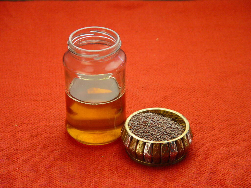 Mustard oil with mustard seeds